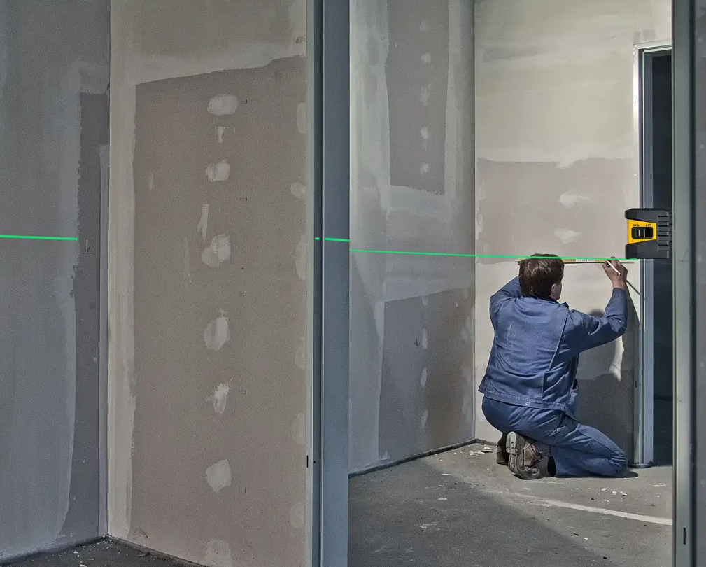 Stabila LAX 60 G Cross Line Laser Kit in use 3