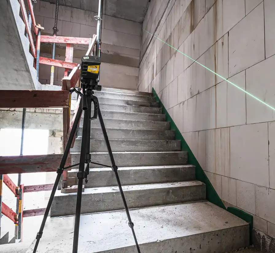 Stabila LAX 60 G Cross Line Laser Kit in use 5