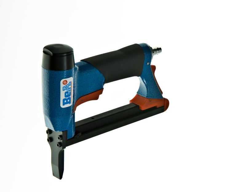 BeA 80/16-429LN 20 Ga. Long Nose Upholstery Stapler