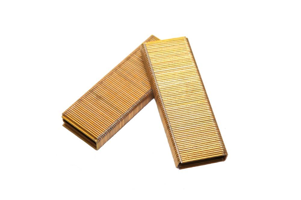 S438/FGG 16S4 1/2" Crown x 1-1/2" Leg Staple