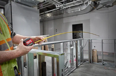 Milwaukee 8m/26ft Wide Blade Tape Measure 48-22-0326 professional contractor jobsite