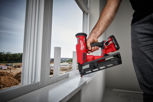 Milwaukee 2841-20 M18 Fuel 16 Gauge Angled Finish Nailer w/out Battery in use