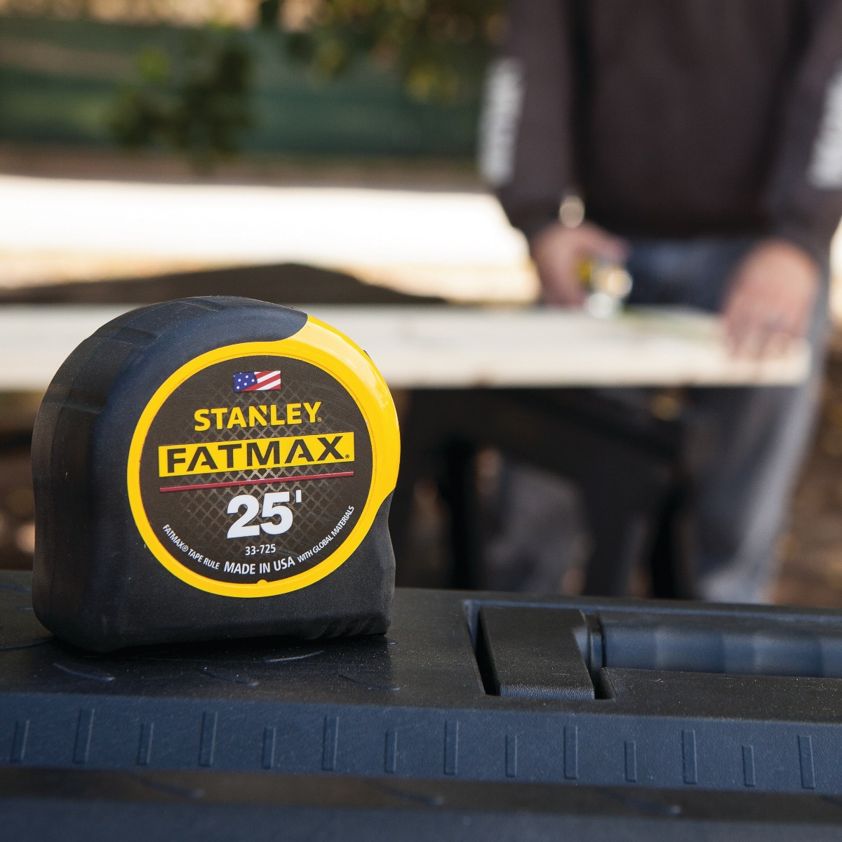 STANLEY FATMAX 33-725 25 Ft. Classic Tape Measure environmental