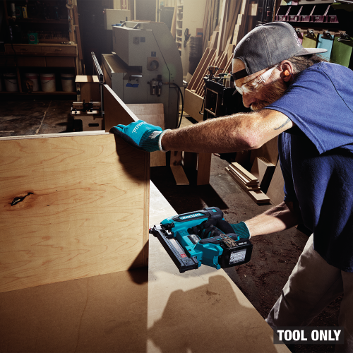Makita XTS02Z 18V LXT Brushless 18 Gauge Narrow Crown Stapler in use 3