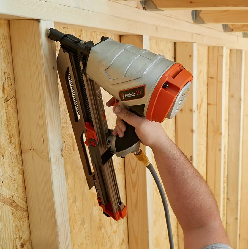 Paslode F350-21 Round Head Framing Nailer, 2" to 3-1/2" lifestyle 2 professional contractor in  use