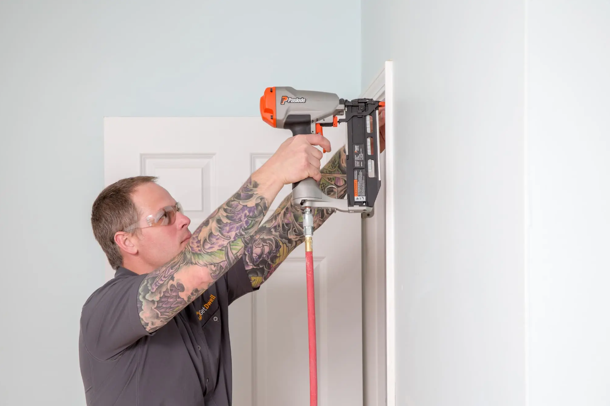 Paslode T250S-F16P 515500 Finish Nailer lifestyle professional contractor
