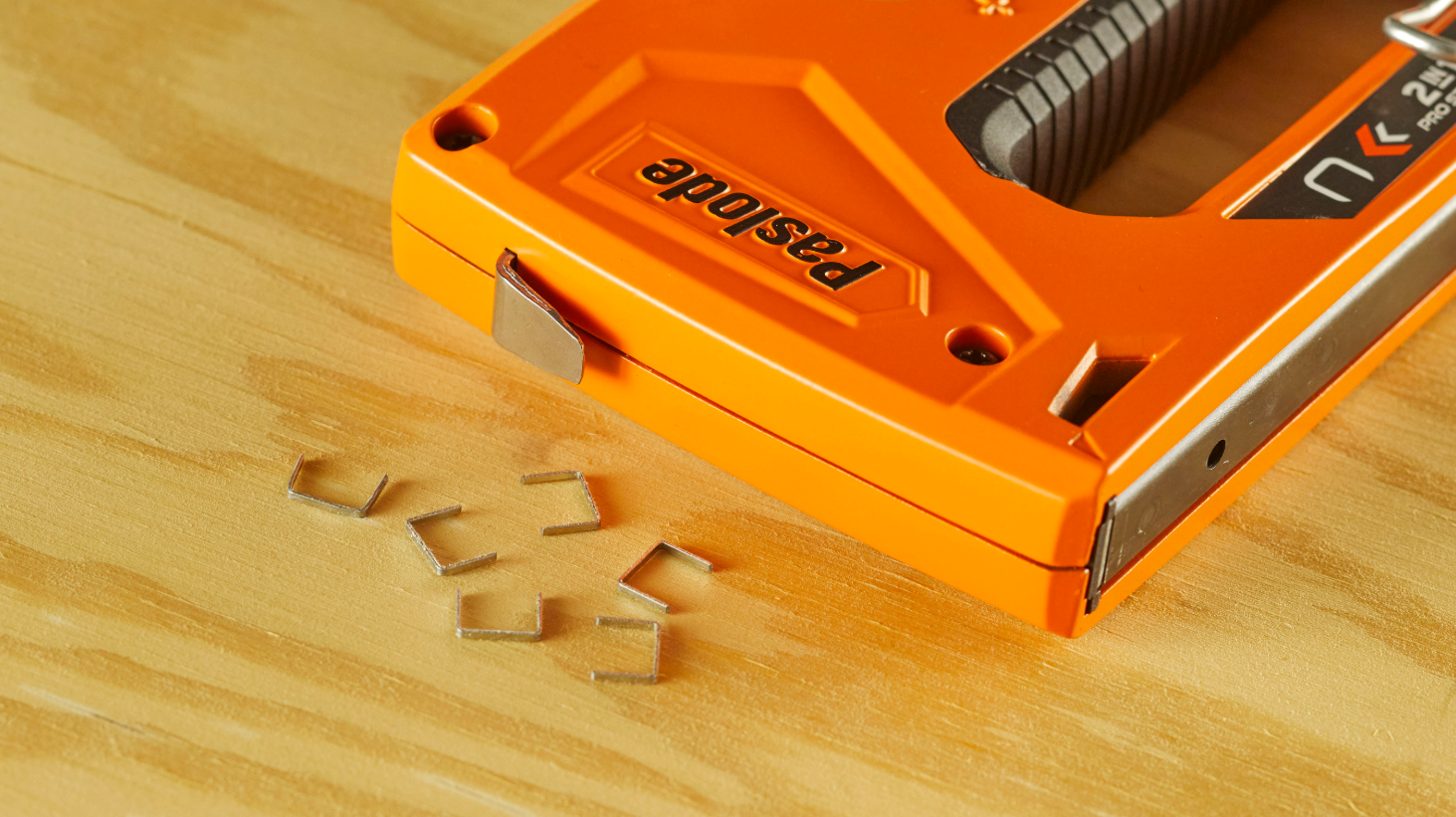 Paslode 516100 2-IN-1 Pro Manual Stapler for staples & brads