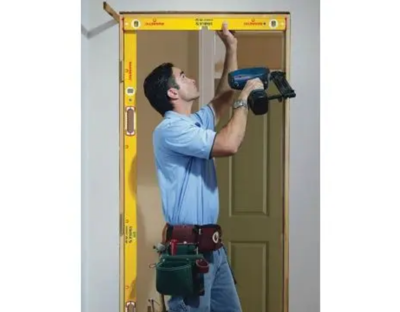 Stabila 78396 Type 96M Magnetic 6 Level Set & Case door frame