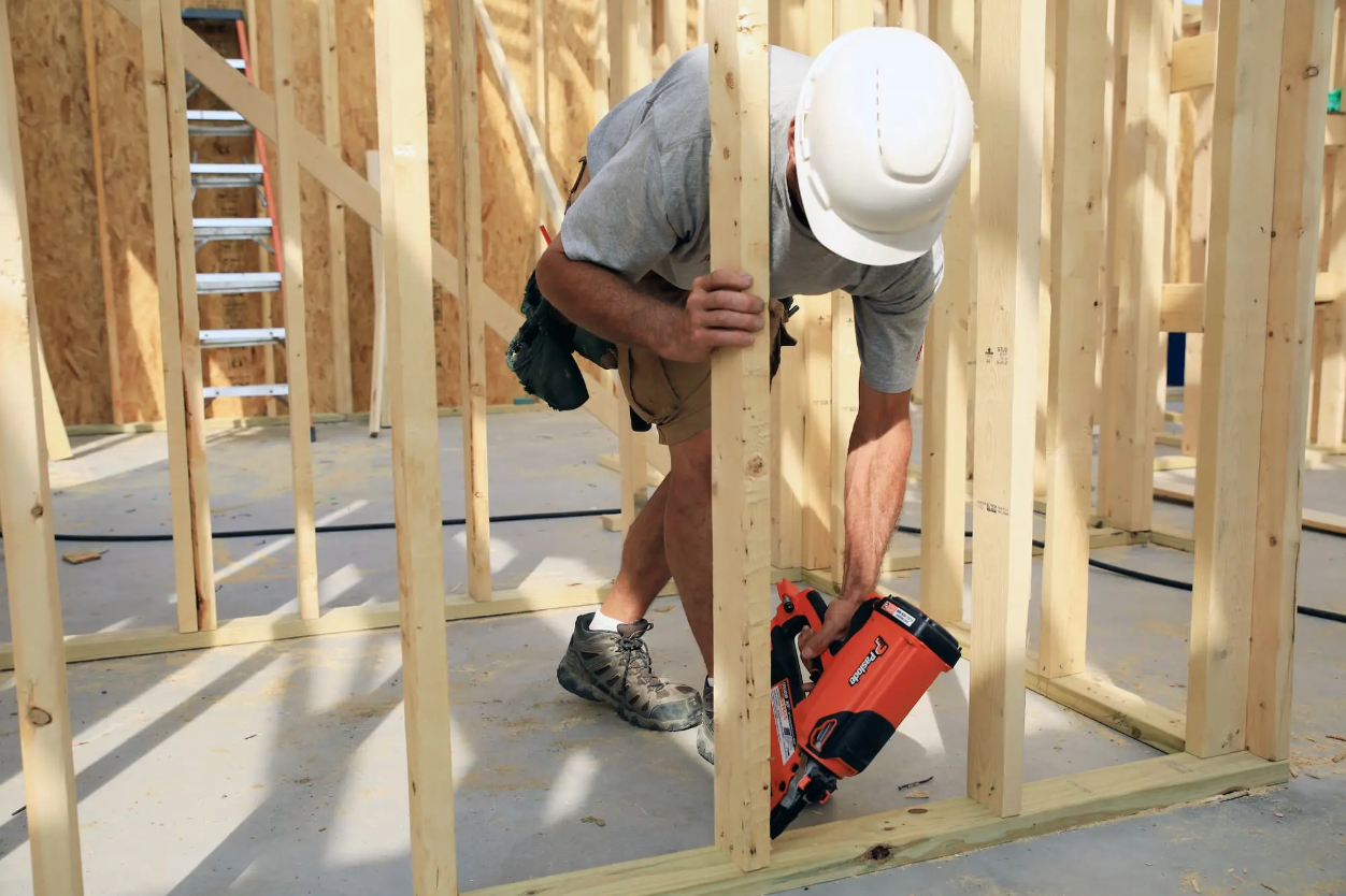 Paslode CFN325XP Lithium Ion Cordless Framing Nailer, 2” to 3-1/4" construction site in use