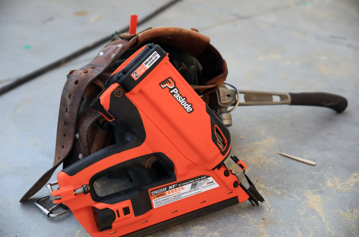 Paslode CFN325XP Lithium Ion Cordless Framing Nailer, 2” to 3-1/4" tool environmental