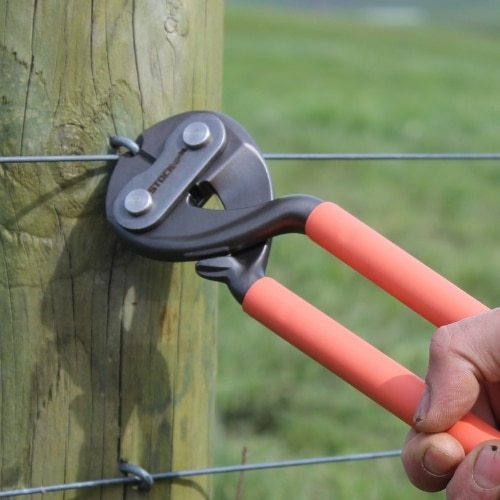 STOCKade A12506 Staple Puller balanced for reduced fatigue