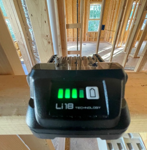 Metabo HPT BSL1820M 2.0 Ah Lithium Ion Battery w/ Fuel Gauge slide type battery construction site