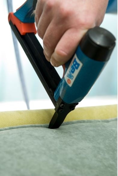 BeA 71/16-436LN 22 Ga. Long Nose Upholstery Staple Action