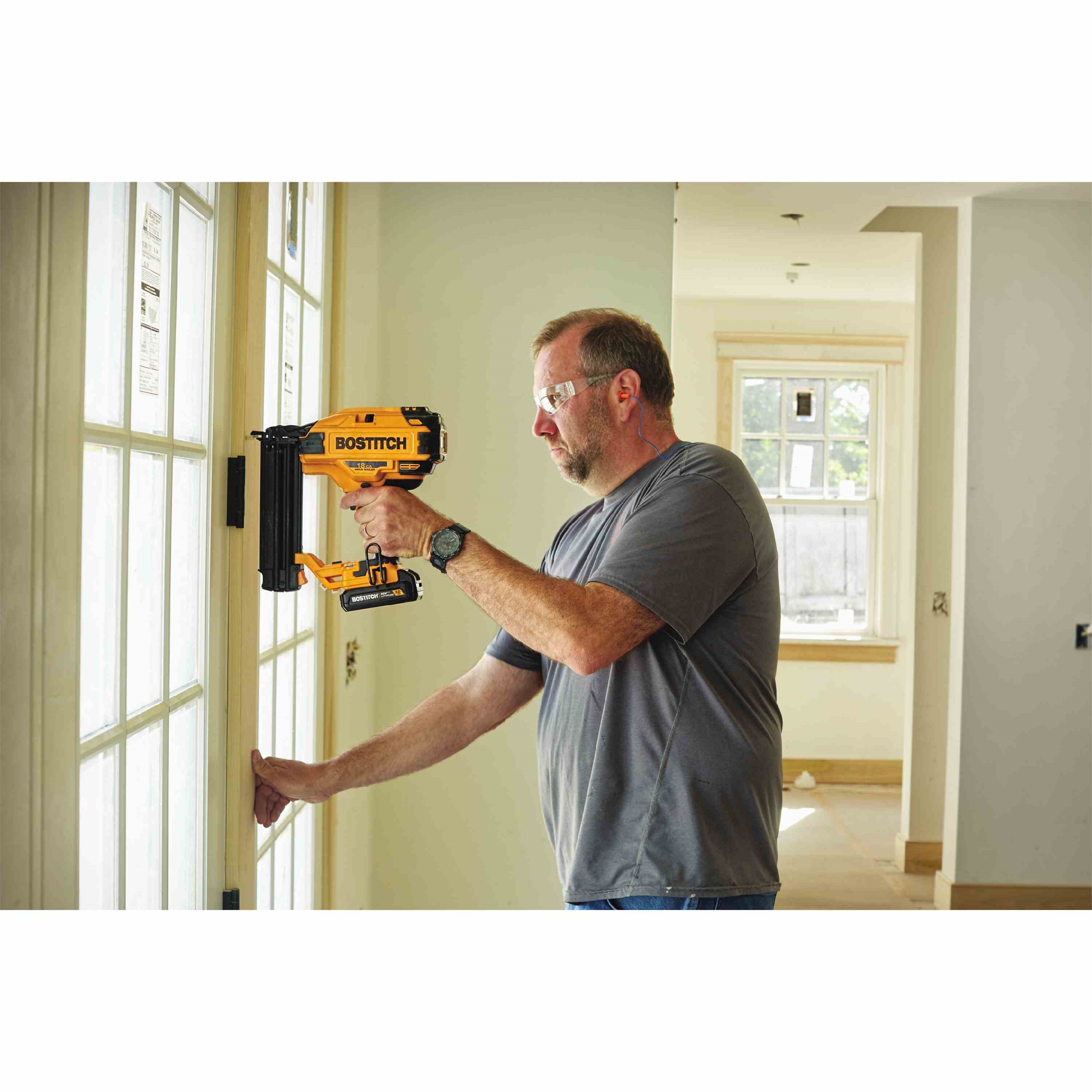 Bostitch BCN680D1 18 Gauge Brad Nailer Kit