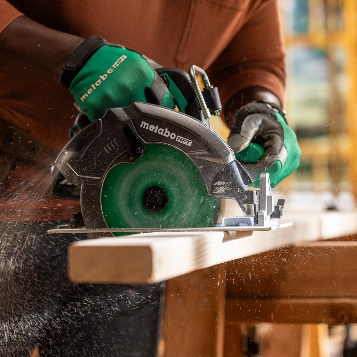 Metabo HPT C3607DB MultiVolt 36V 7-1/4” Circular Saw Kit ACTION 2