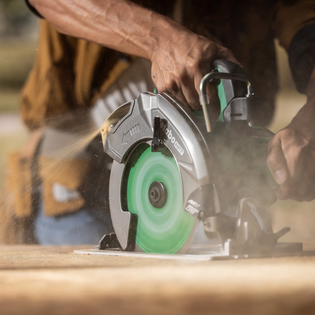 Metabo HPT C3607DB MultiVolt 36V 7-1/4” Circular Saw Kit ACTION 4