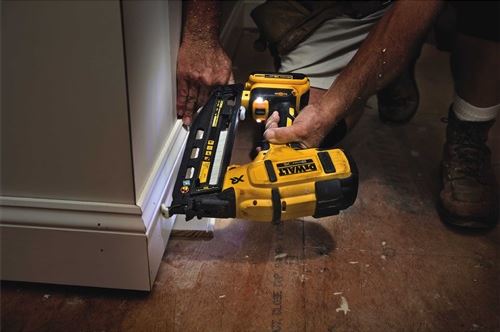 Dewalt 20V 16 Ga. Cordless Angled Finish Nailer Baseboard