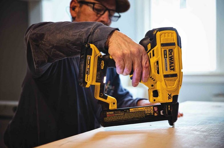 Dewalt DCN681B For Cabinetry