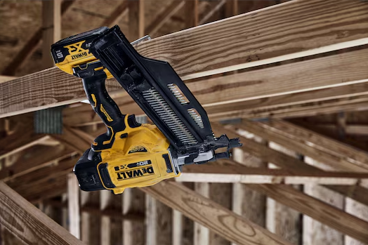 Dewalt DCN920B 20V MAX Cordless 21-Degree Framing Nailer belt hook and screw