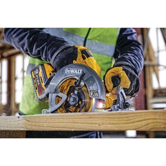 Dewalt DCS578X2 FLEXVOLT 60V MAX 7-1/4" Circular Saw w/ Electronic Brake Kit