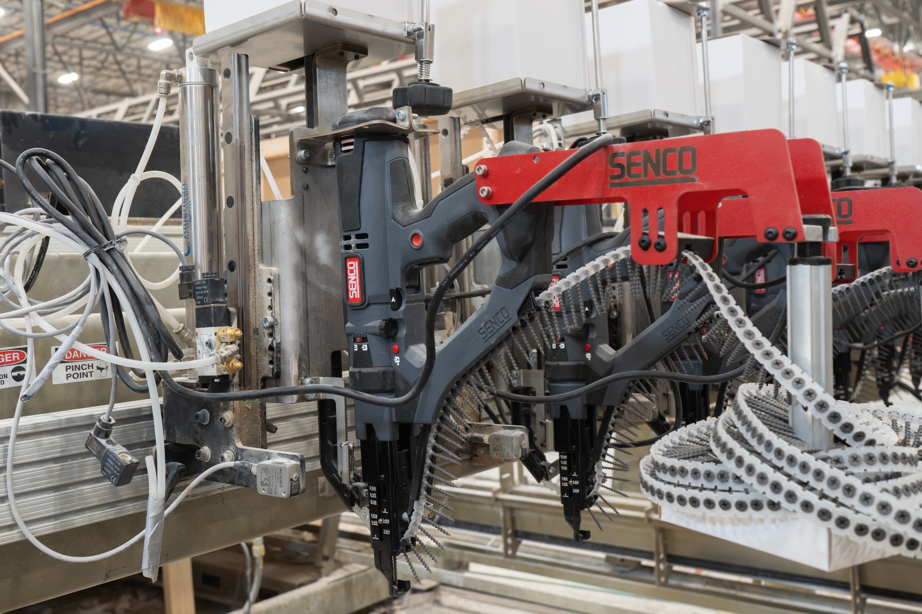 Senco DS342-SL Mounted Collated High Load Screwdrivers in use
