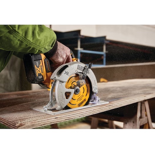 Dewalt DWA171424 7-1/4" 24-Tooth Framing Circular Saw Blade jobsite