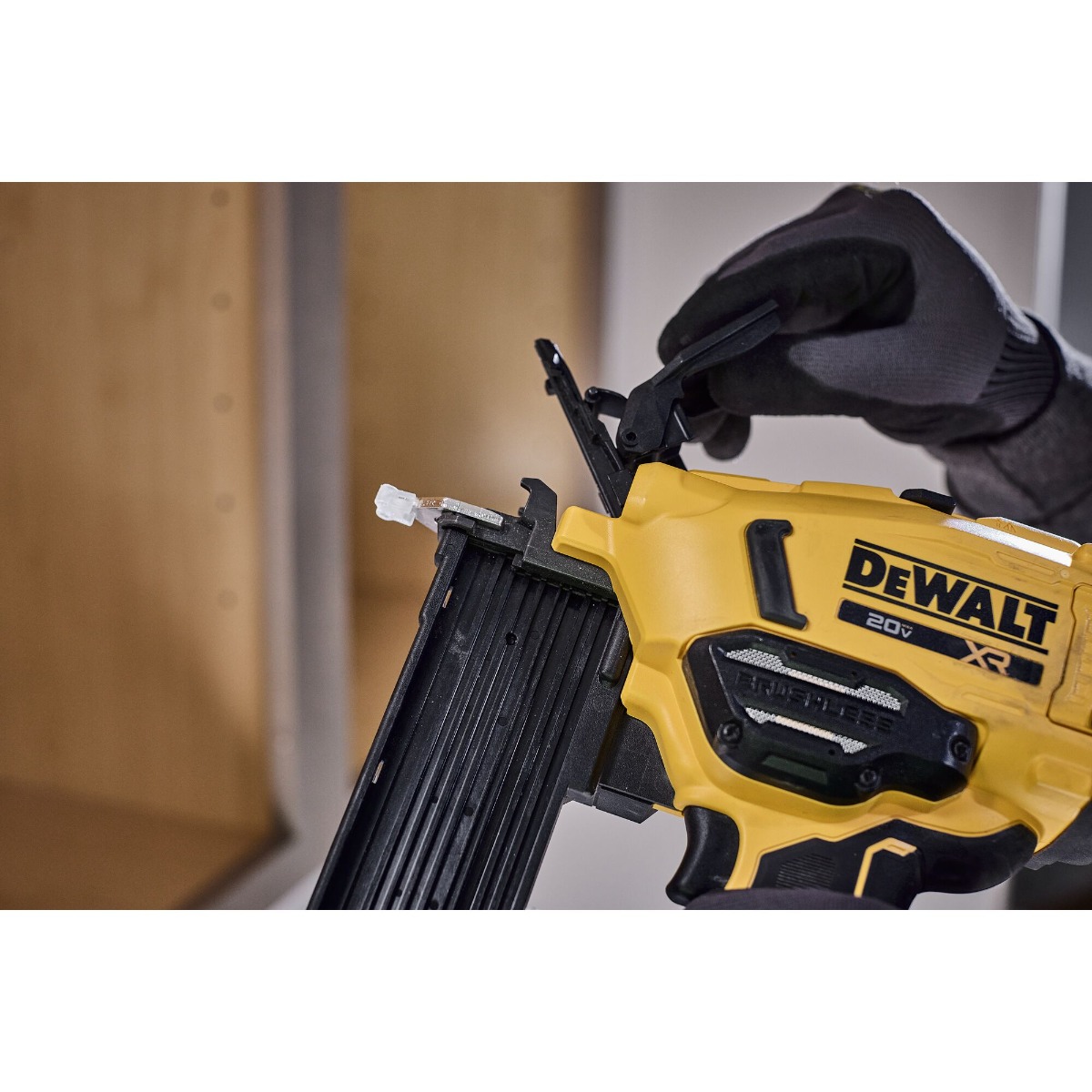 Dewalt DCN210B 20V 18 Ga. Cordless Brad Nailer tool free jam release
