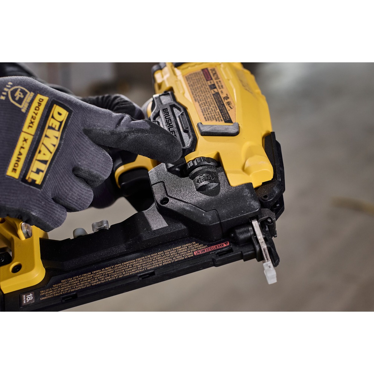 Dewalt DCN210B 20V 18 Ga. Cordless Brad Nailer depth adjust