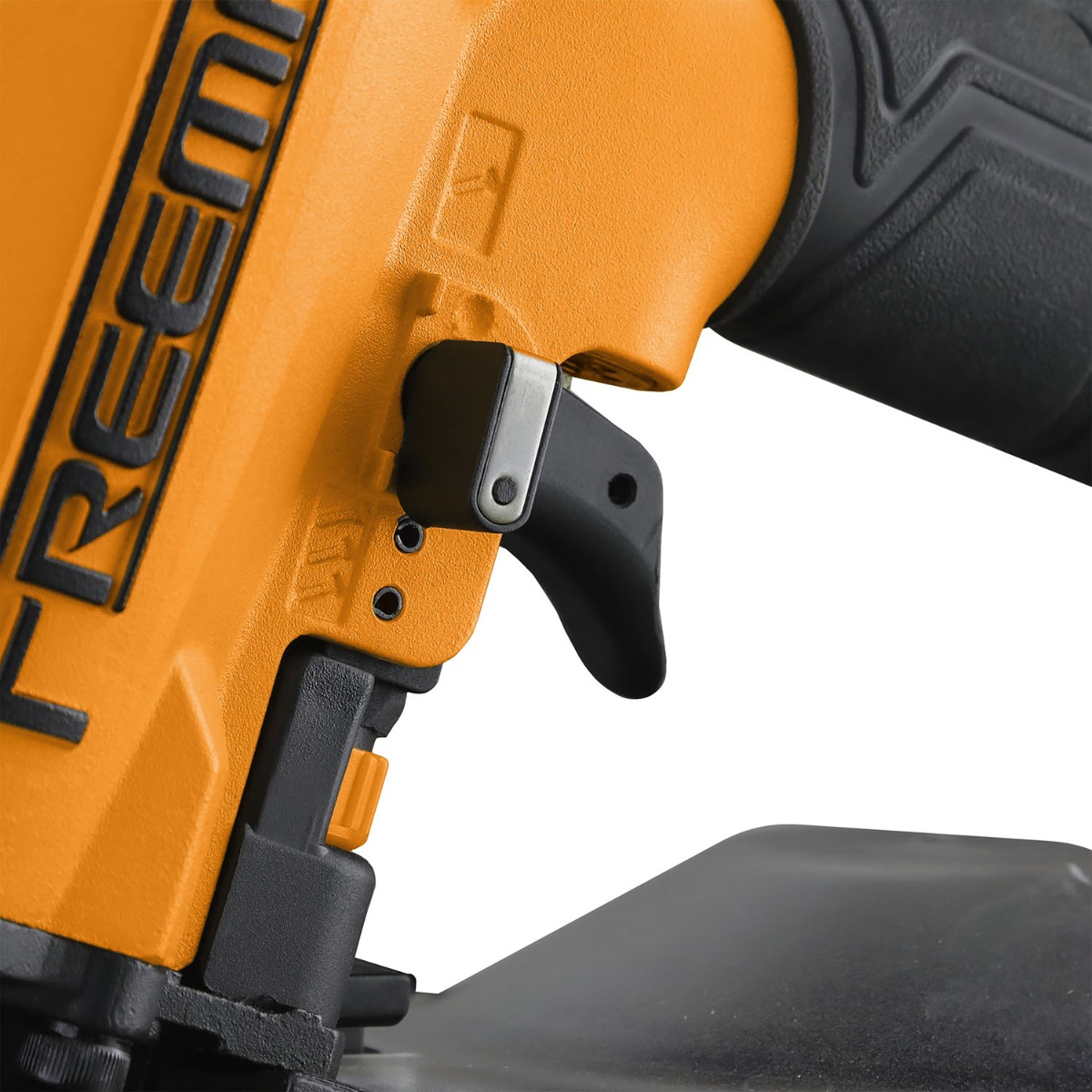 Freeman G2CN65 Pneumatic 15-Degree Coil Siding Nailer, 1-1/4” – 2-1/2” dual mode trigger