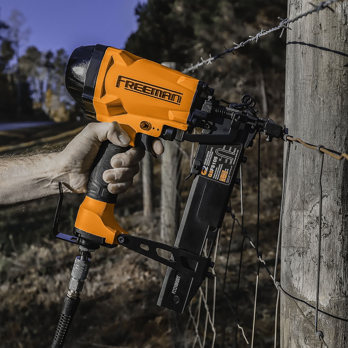 Freeman G2FS105 Pneumatic 10.5-Gauge Fencing Stapler in use