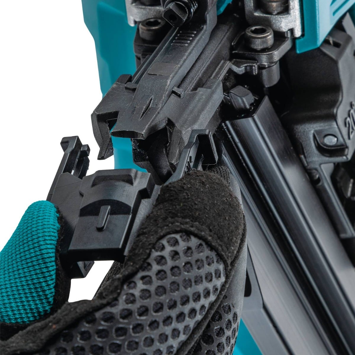 Makita XNB03M1 18V LXT Brushless 21-Degree Full Round Head Framing Nailer nose