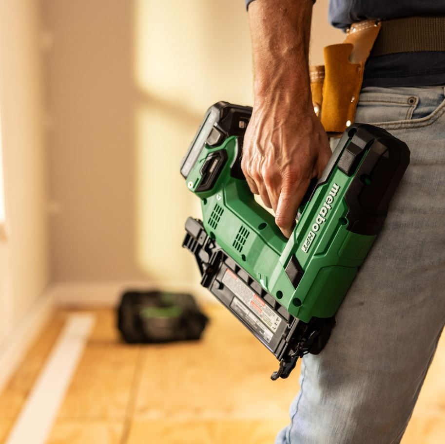 Metabo HPT NT1850DGM 18V Multivolt 18-Gauge Compact Brad Nailer w/ battery and charger kit for professionals