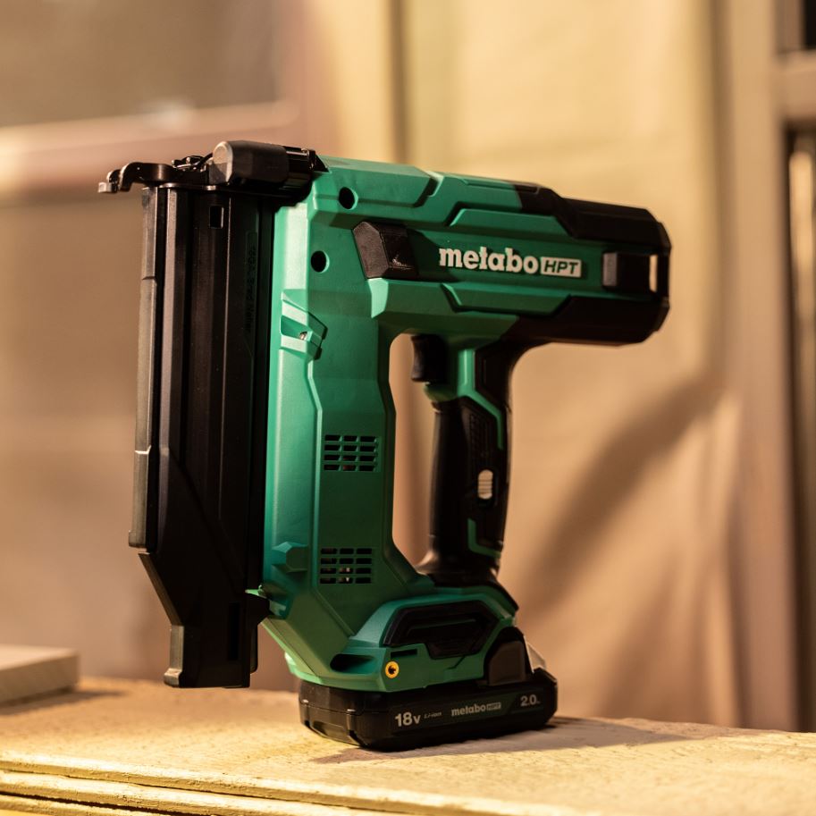 Metabo HPT NT1850DGM 18V Multivolt 18-Gauge Compact Brad Nailer w/ battery jobsite