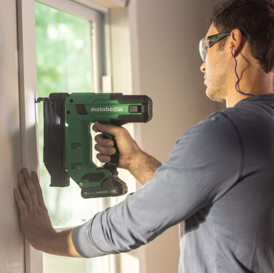 Metabo HPT NT1850DGM 18V Multivolt 18-Gauge Compact Brad Nailer w/ battery diy finish jobs