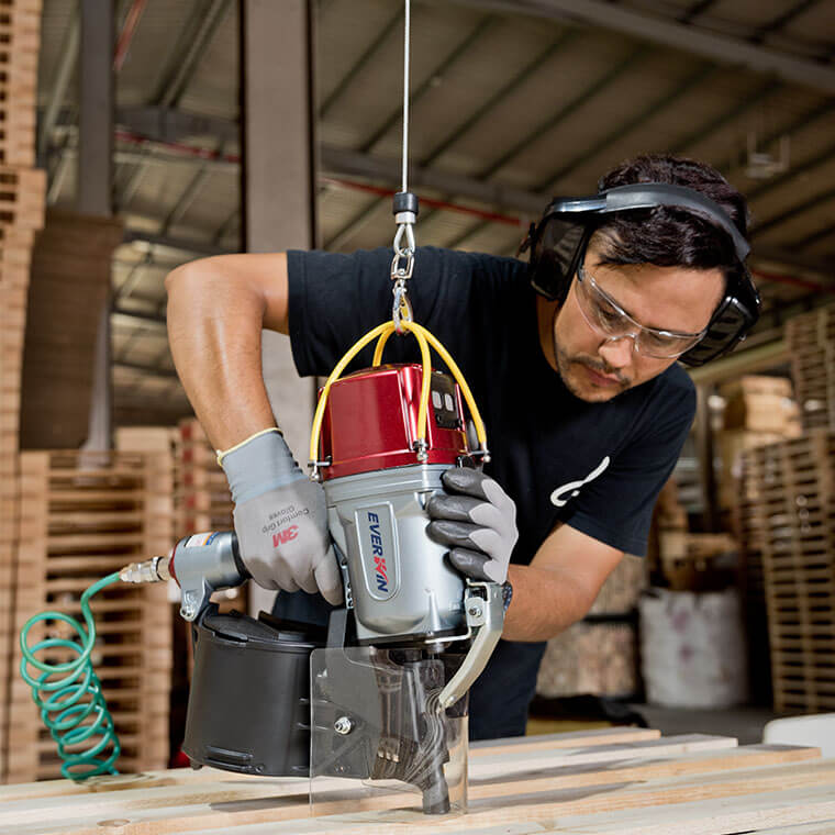 Everwin hanger bracket cable set no eyelets 100603 in use production line tool hanging suspension