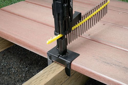 Simpson Strong-Tie QuikDrive QDDECKCLIP Decking Noseclip QDDECKCLIP-RC in use