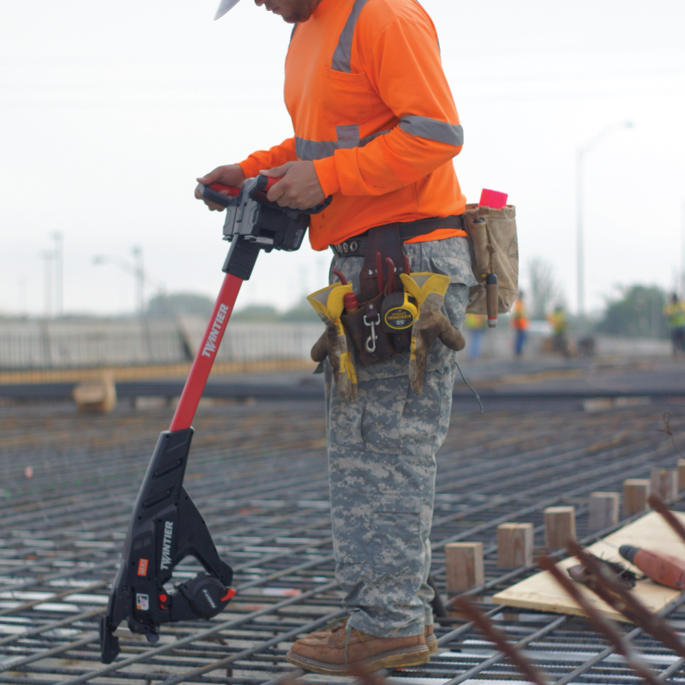 MAX RB401T-E Li-Ion Stand Up TwinTier Rebar Tying Tool in use