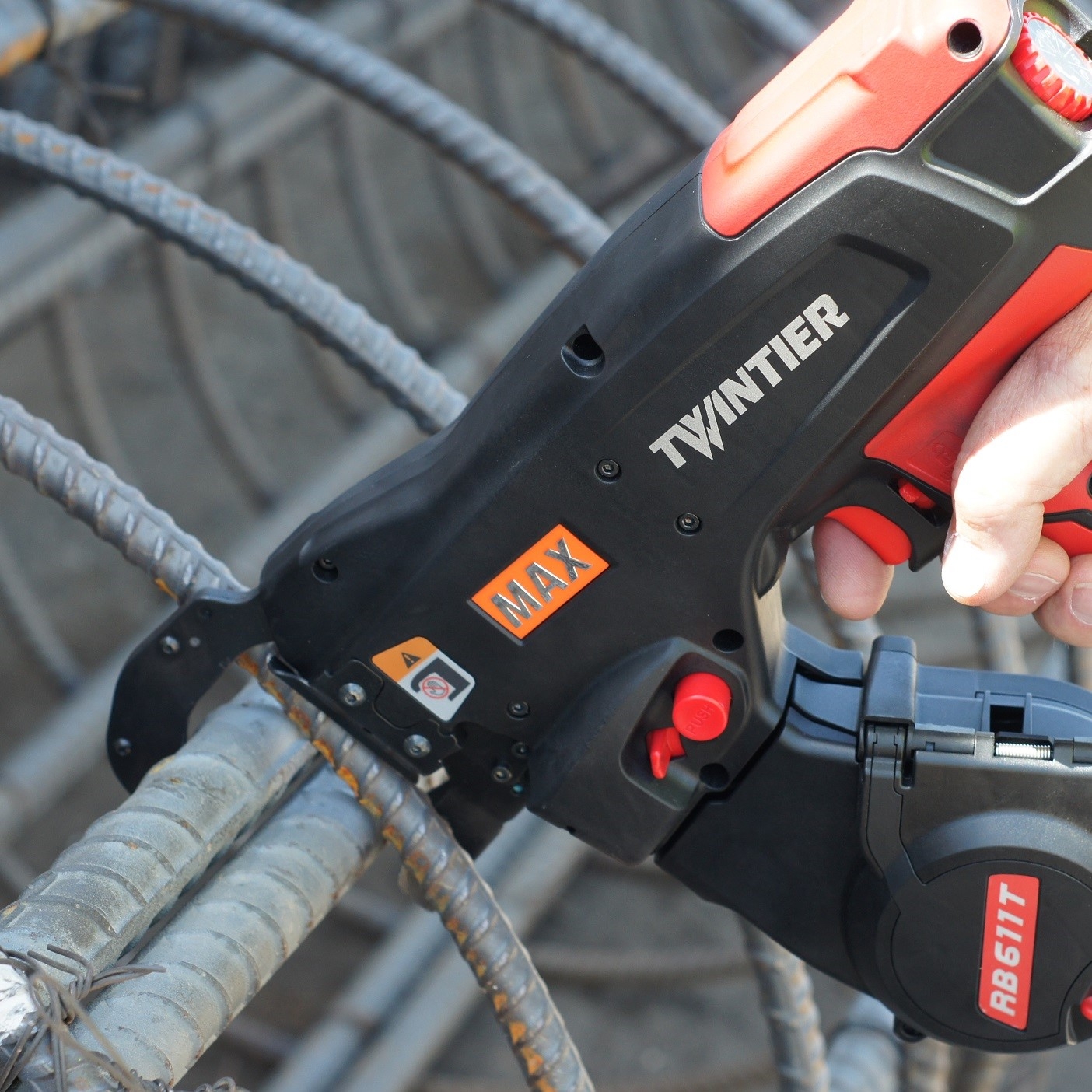 Max RB611T TwinTier Cordless Rebar Wire Tier In Action