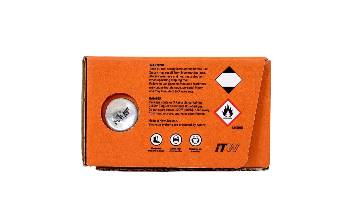 STOCKade SB40i 1-1/2" Leg 10.5 Ga. Barbed Staple/Fuel Pack packaging