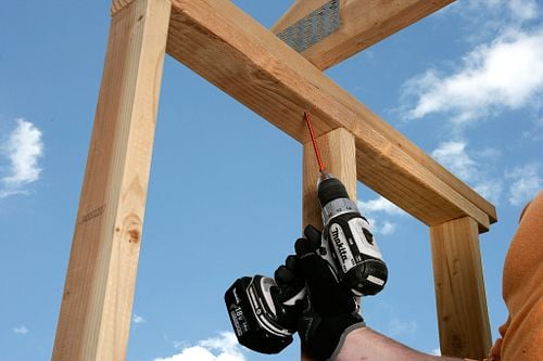 Simpson Strong-Tie SDWC15600-KT SDWC Non-Collated Truss Screw installation jobsite