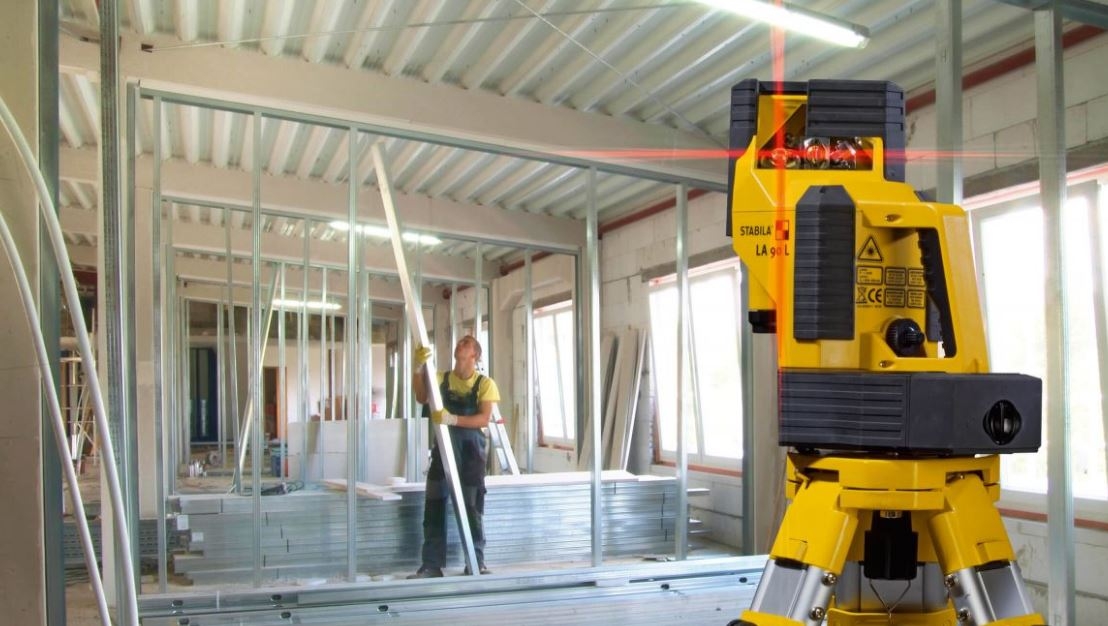 Stabila LA90L Layout Station with Manual Alignment Tripod