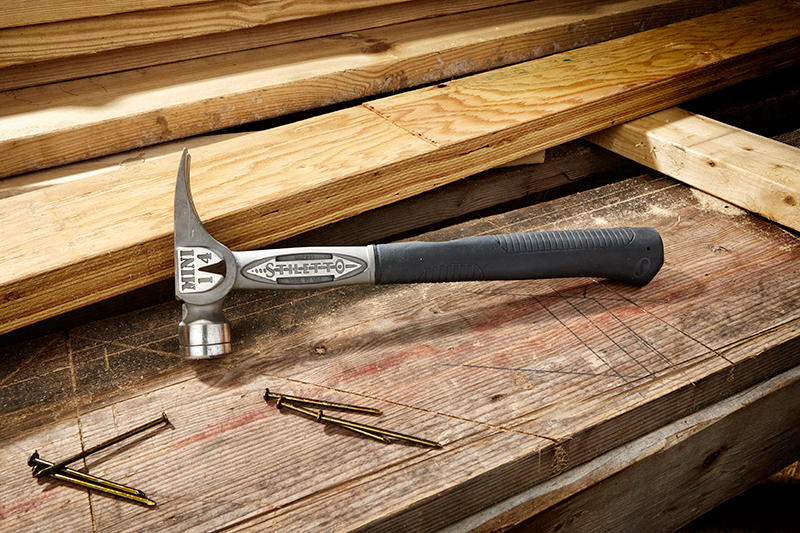 Stiletto TBM14RSC TIBONE Mini 14oz Smooth Face, 16" Curved Handle Framing Hammer nail puller