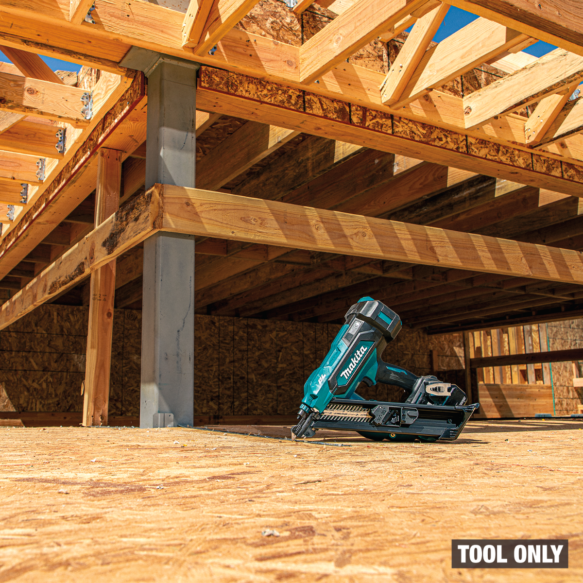 Makita XNB09Z 18V LXT Brushless Metal Connector Nailer beauty shot